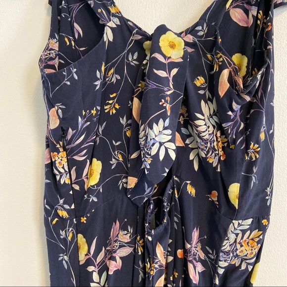 Amour Vert Isabella Silk Jumpsuit (SOLD OUT) - Picture 4 of 6